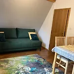 Domki I Apartamenty Na Wyskowkach Jacuzzi & Sauna